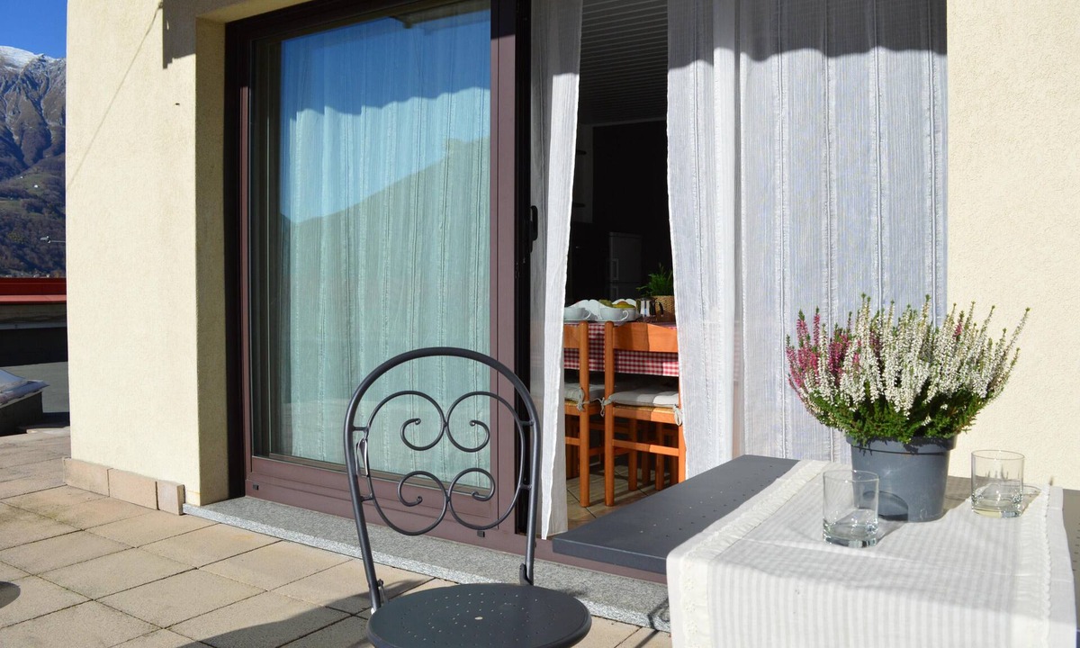 Cremeno Apartment | Studio Apartment with panoramic view 13, first floor