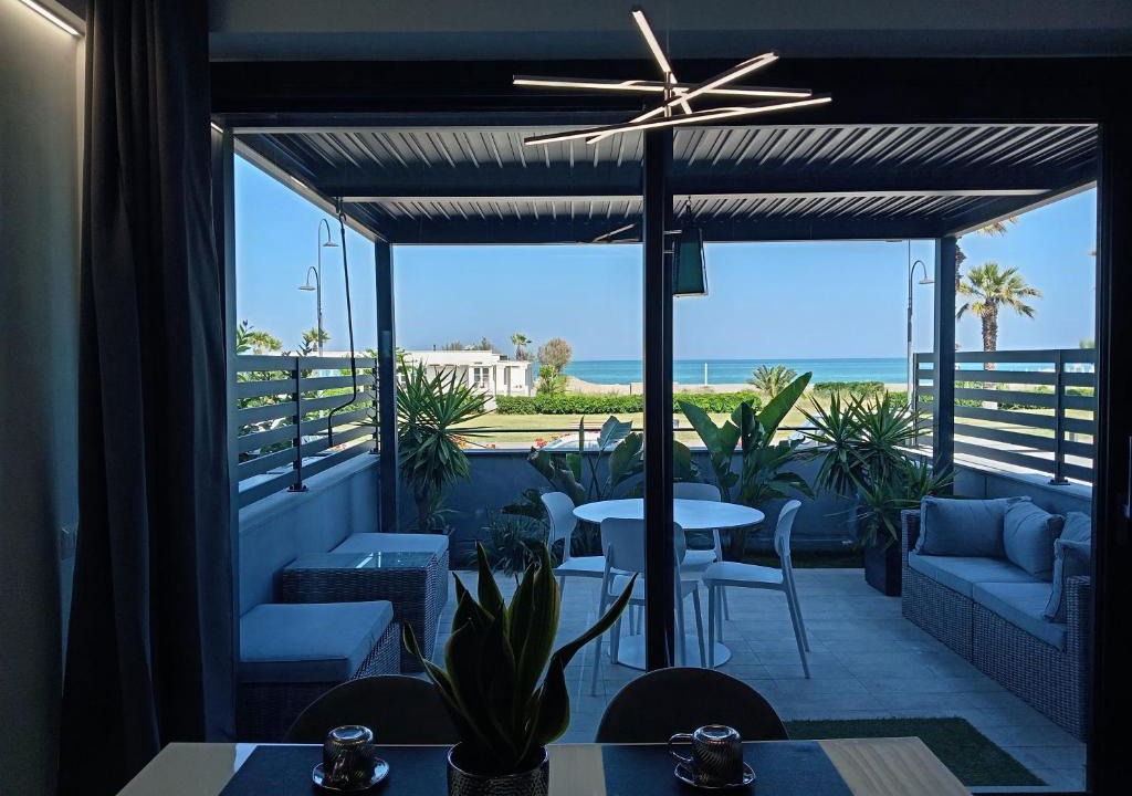 Porto Sant'Elpidio Apartment | SUITE CONTI 36 terrazza sul mare 2lettini e ombrellone