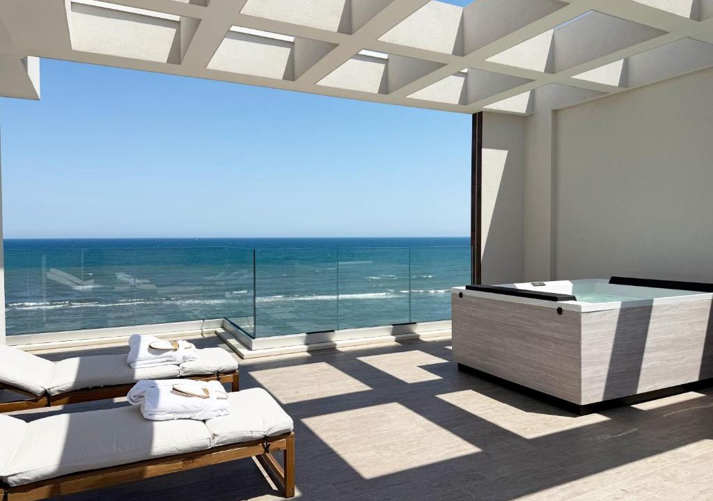 Municipio 3 Apartment | THALORA - Luxury Apartments