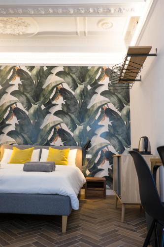 San Lorenzo House | The Gallery 42 Guest House