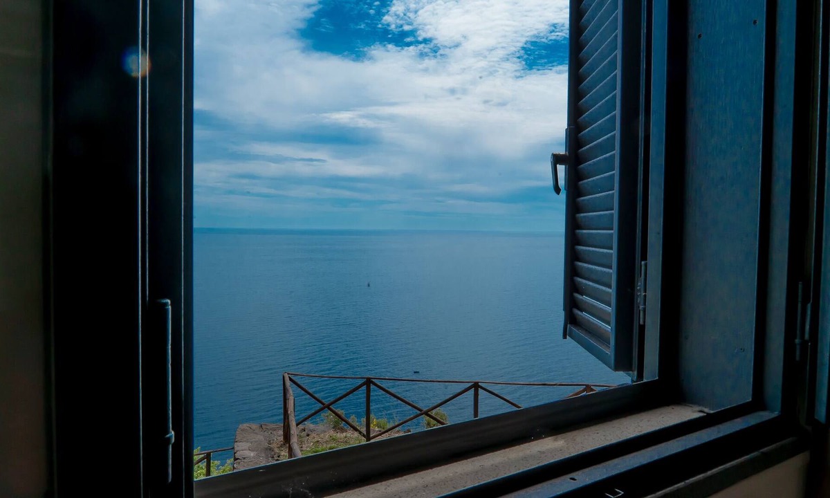 Acireale Cabin | The island that does not exist - Oasis on the Timpa di Acireale between Etna and Taormina
