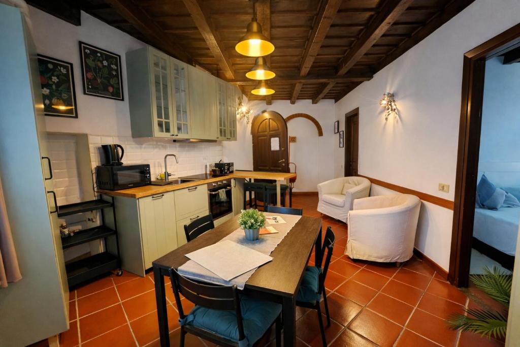 Abbadesse Apartment | Trilocale Sofia Abbadesse Guest House M3-M5 Zara