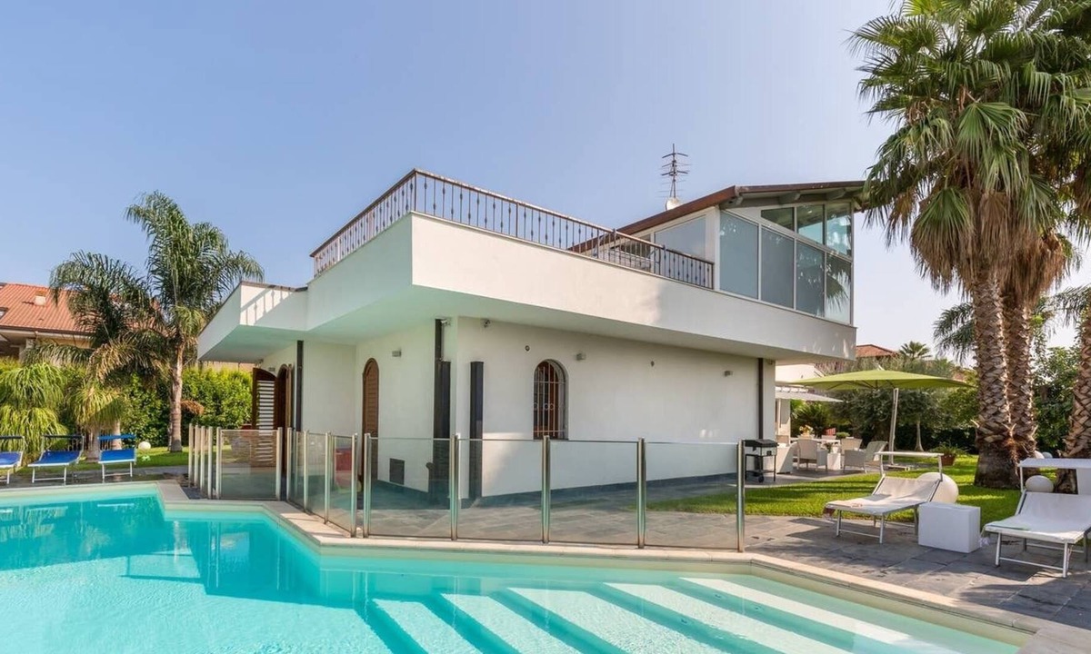 Mascali Villa | Up to 9 pax-Private Swimming Pool-Garden-Mount Etna View-Wifi- by "SunTripSicily"