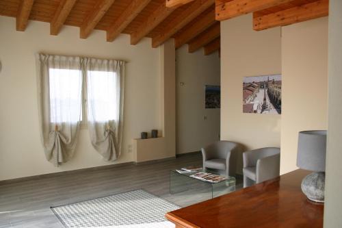 Lonigo House | Via Venezia Accomodating Solutions
