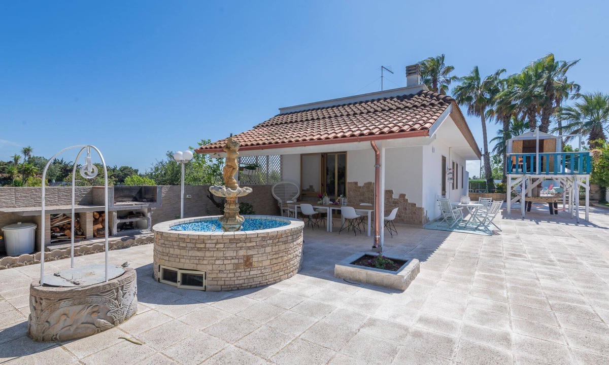 Torre dell'Orso Villa | Villa a few minutes from the sandy beach