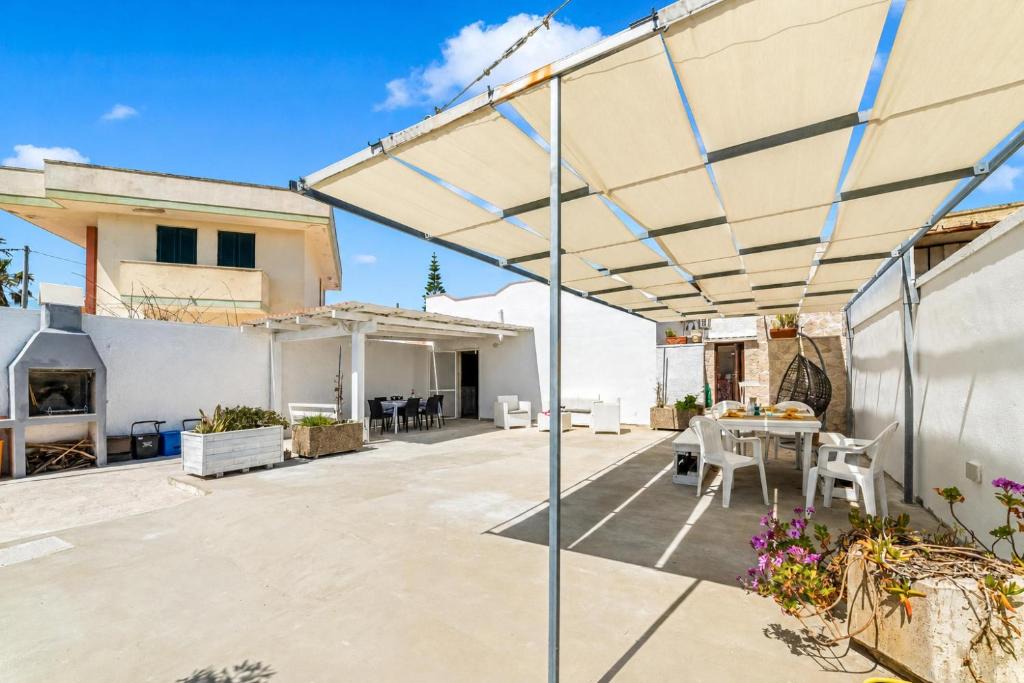 Torre Chianca Apartment | Villa Benedetta 50m from Beach - Happy Rentals