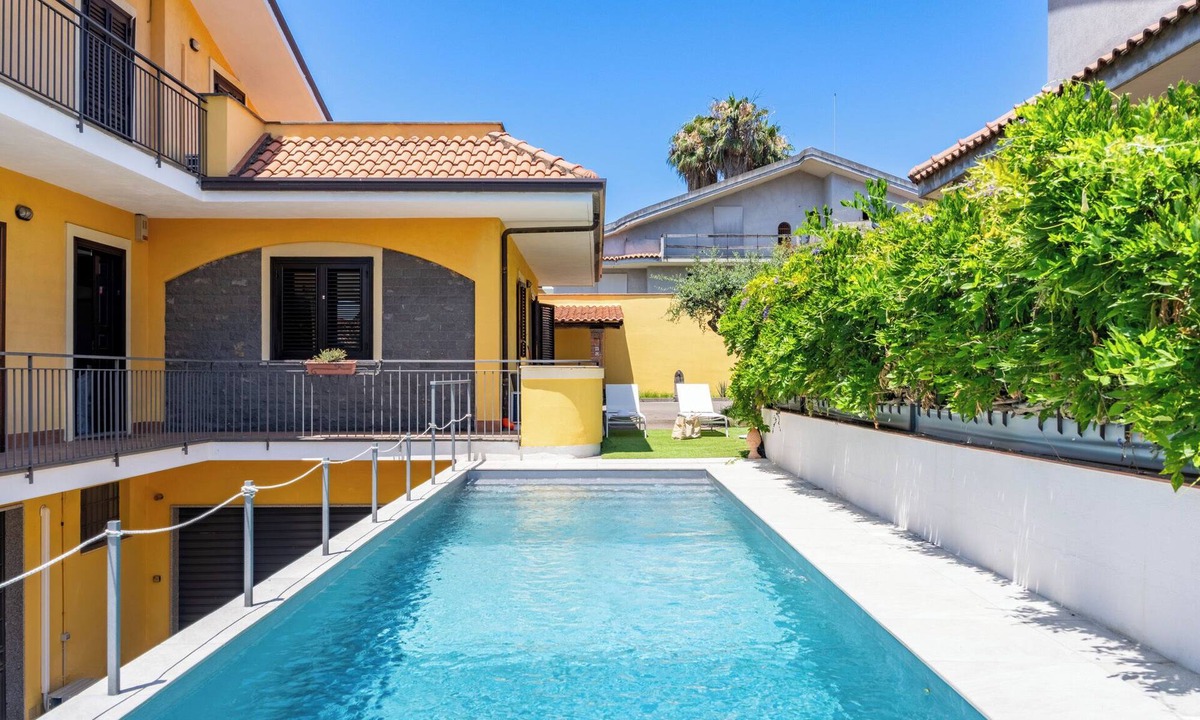 Mascali Villa | Villa Cesare