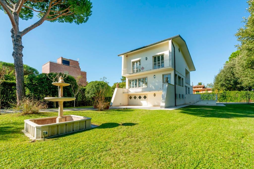 Cinquale Villa | Villa Getty