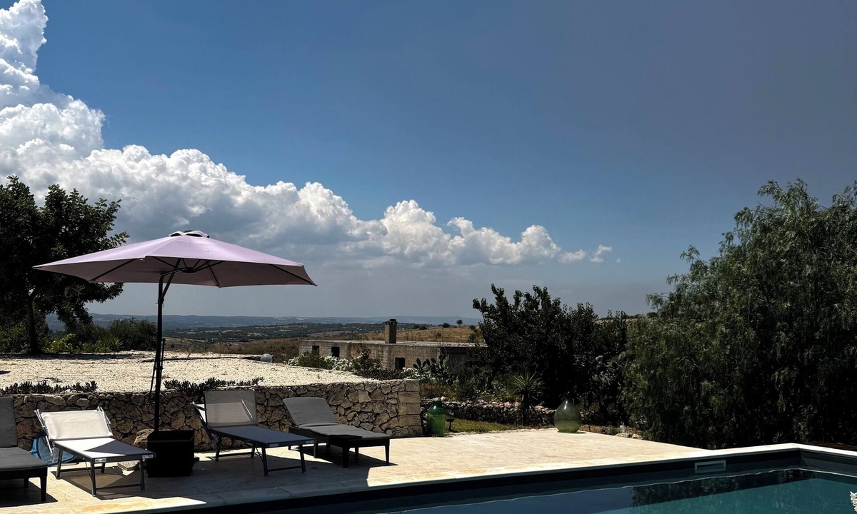 Avola Villa | Villa Iblea Private Pool & Sunset Hill Views