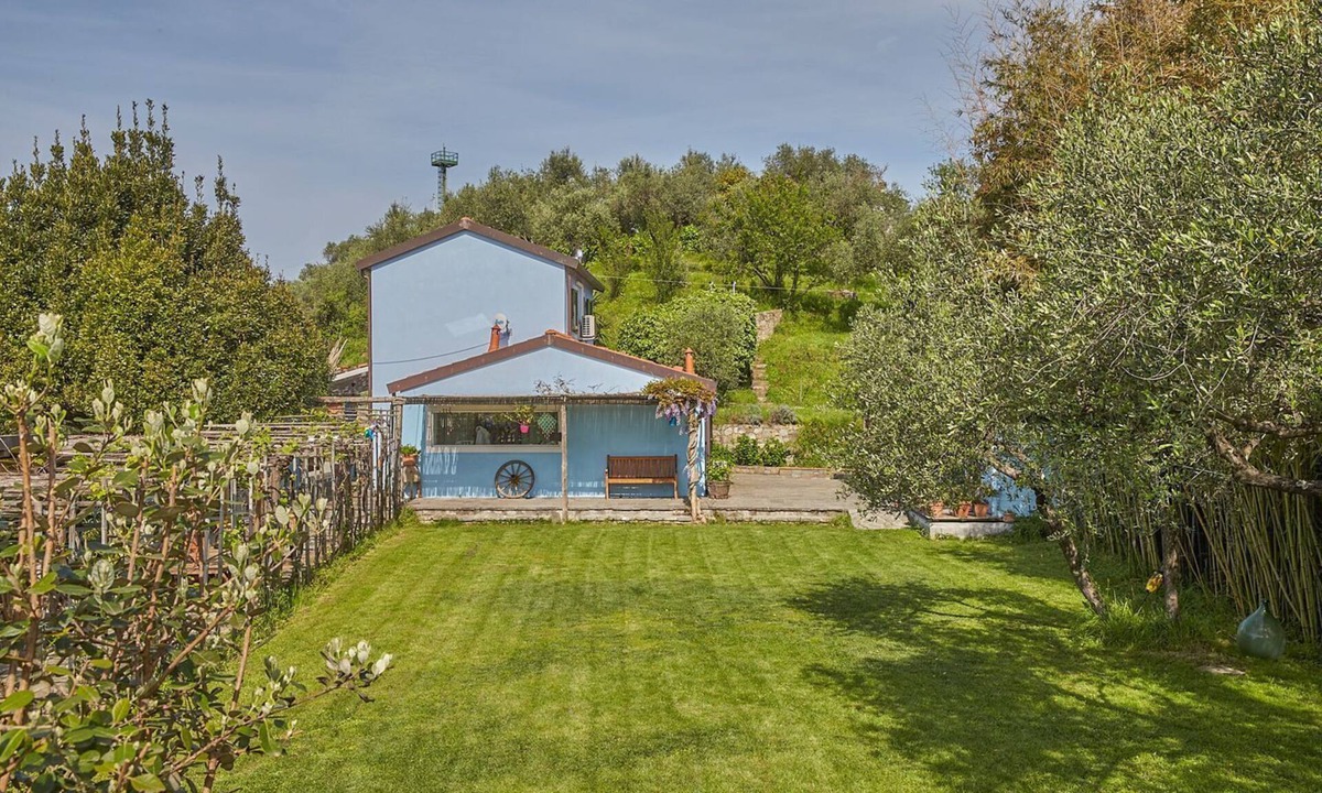 Vezzano Ligure Villa | Villa Idyll - Two Bedroom Villa, Sleeps 6