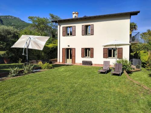 Tremezzo Apartment | Villa La Bolvedrina - Garden and Lake View Apartments, Lake Como