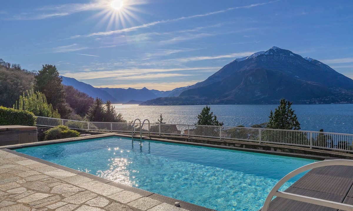 Perledo Villa | Villa La Perledina by Varenna Holidays