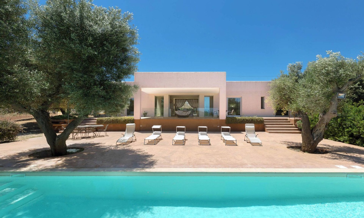 Carovigno Villa | Villa Lisy by Perle di Puglia