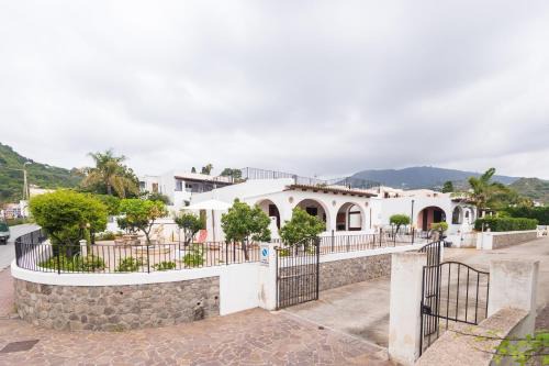 Lipari Historic Centre House | VILLA LORETTA LIPARI