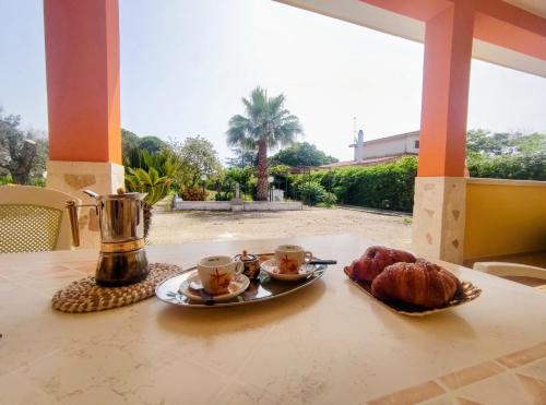 Mesagne House | Villa Maila - Accogliente Villetta con Giardino Privato in Salento
