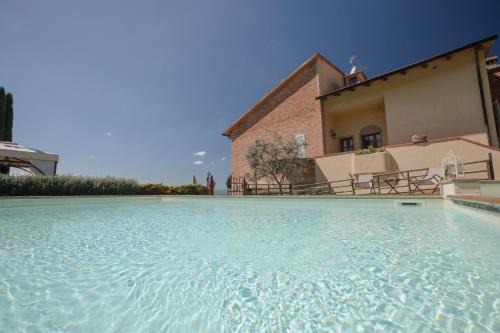 Iano Villa | Villa Marrado