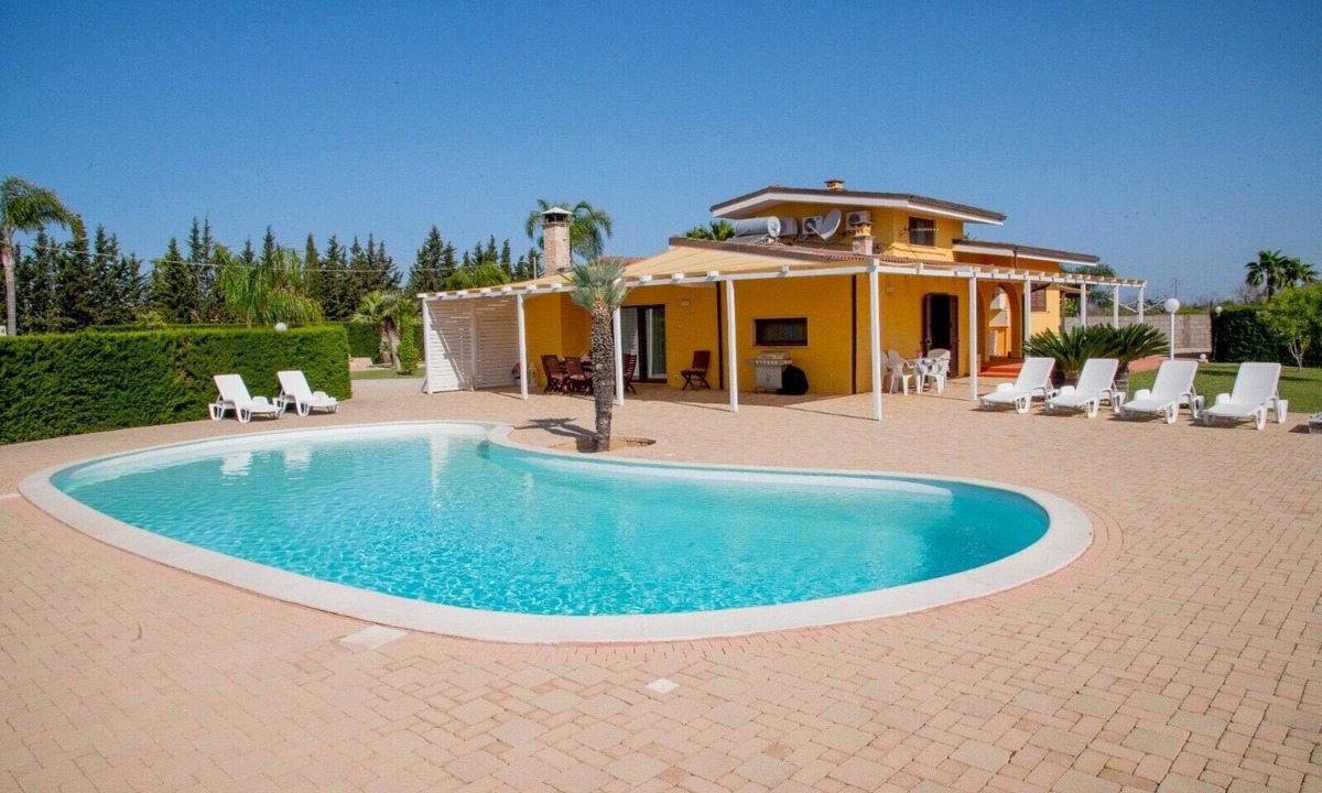 Melissano Villa | Villa 'Nereide' with Private Pool, Wi-Fi and Air Conditioning