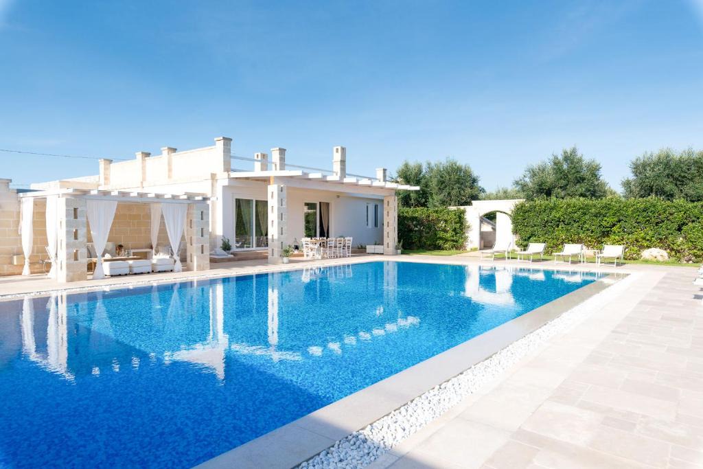 Carovigno Villa | Villa Niraclò by Raro Villas