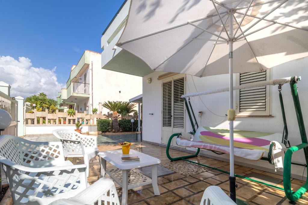Santa Maria del Focallo Villa | Villa Oscar