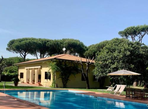 Poveromo Villa | Villa Pratoverde con piscina