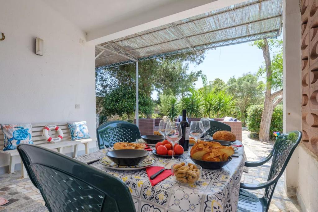 Torre Castiglione Villa | Villa Punta Prosciutto Sea View Sea Front