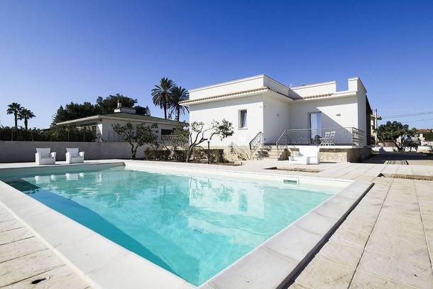 Marsala House | Villa Rita