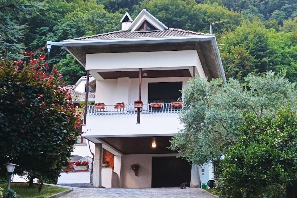 Pescate Apartment | Villa Rosetta Tra lago e monti