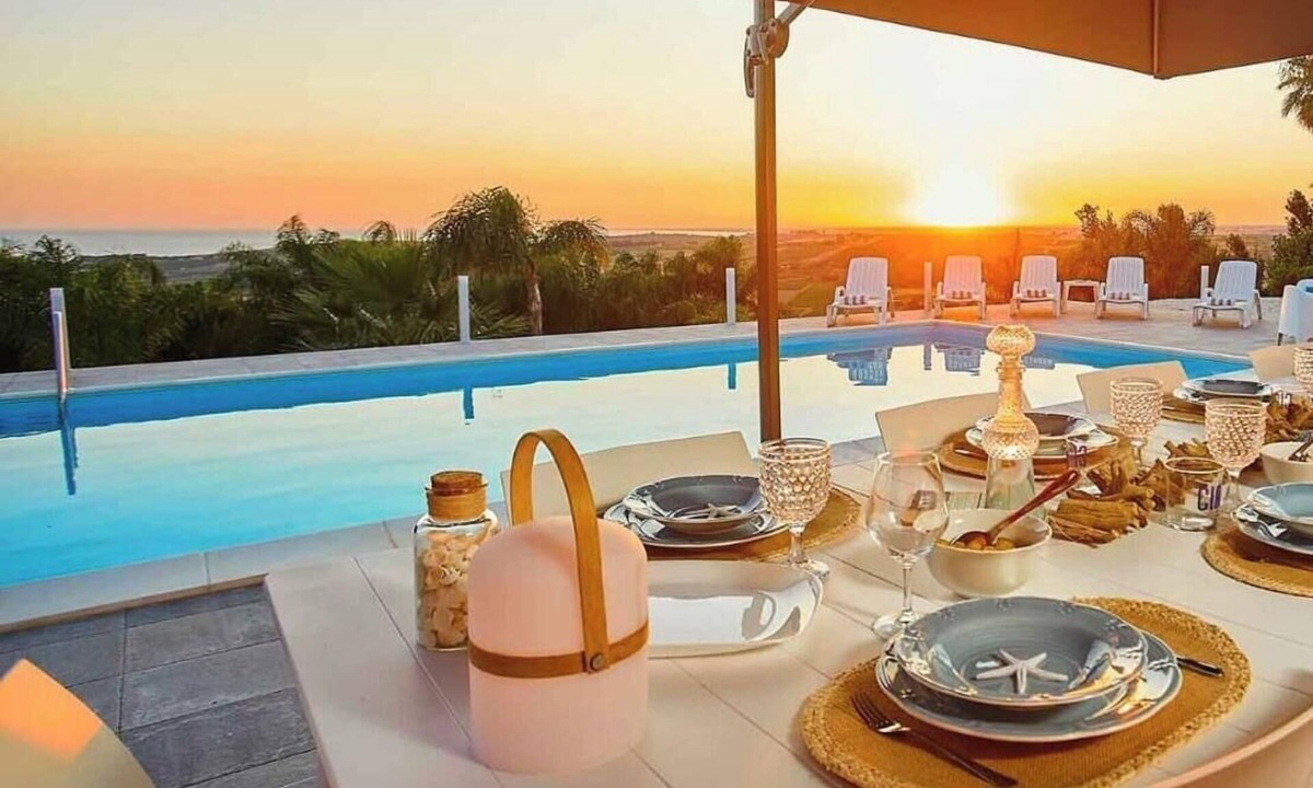 Sciacca Villa | "Villa Sara" with Sea View, Pool & Wi-Fi