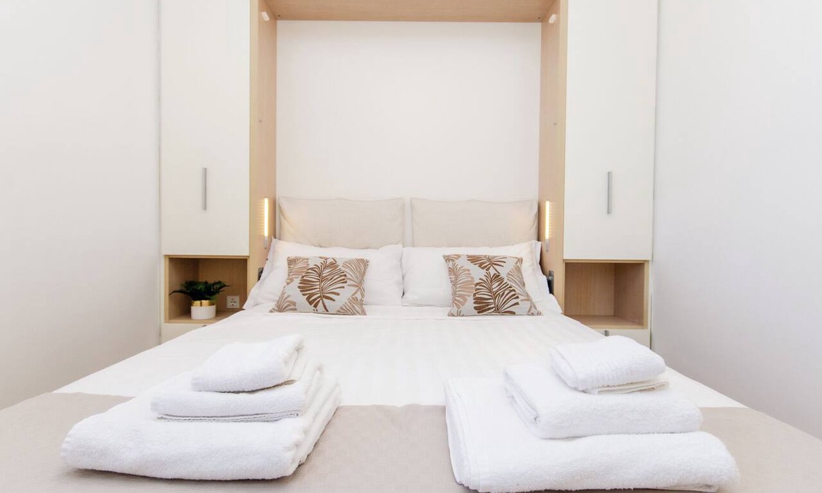 Segnano Apartment | VivimiHome Bicocca Comfort with Garage