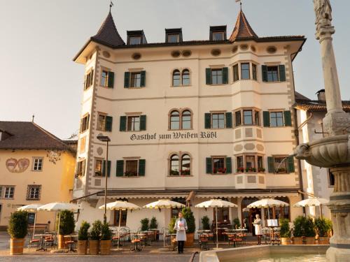 Caldaro Sulla Strada del Vino Hotel | Weisses Rössl