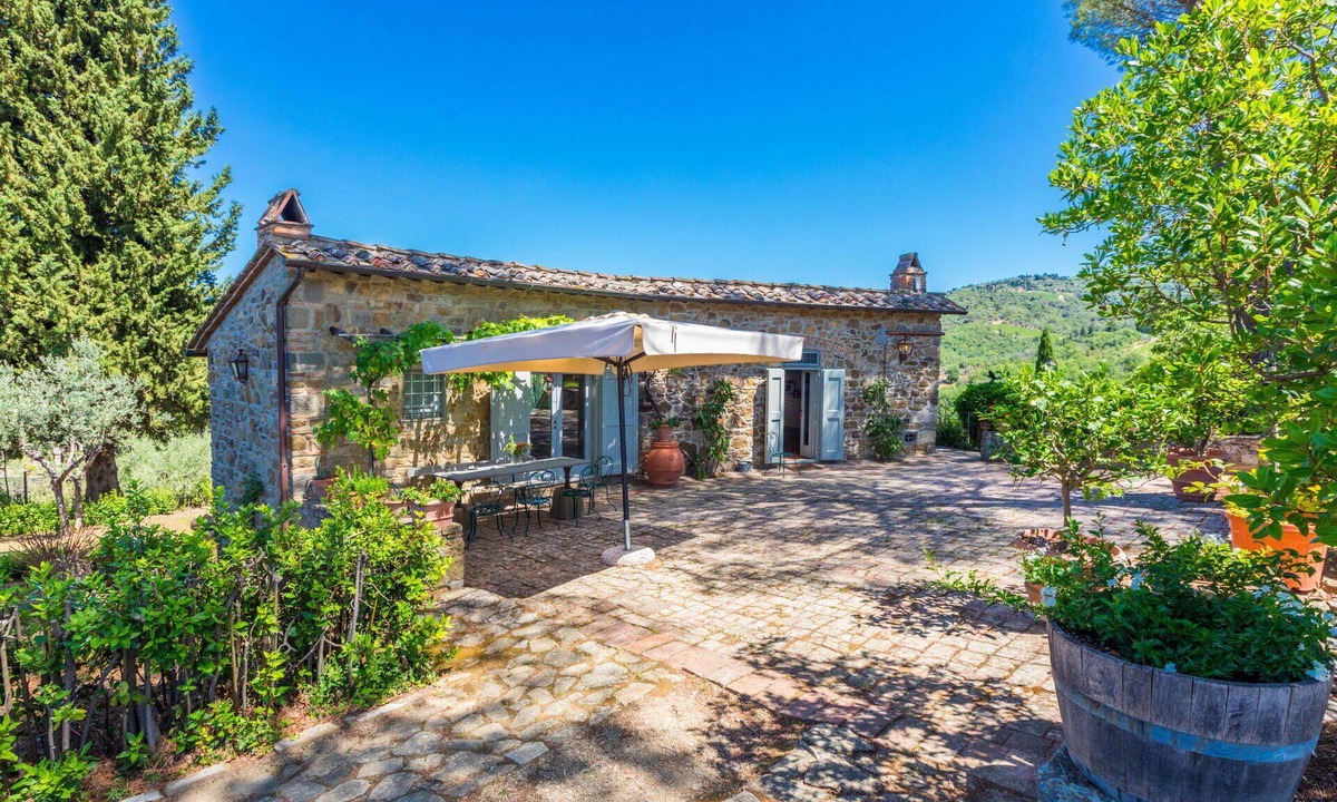 Greve in Chianti Villa | Wonderful private villa with private pool, A/C, WIFI, patio, pets allowed and panoramic view