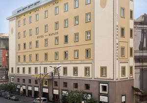 Hotel Naples
