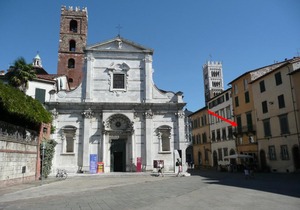 Lucca Bright Cathedral Apartment
