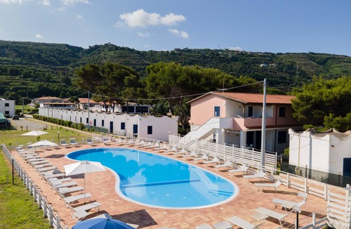 Zambrone Villa | 3 Bedroom Villa in Calabria