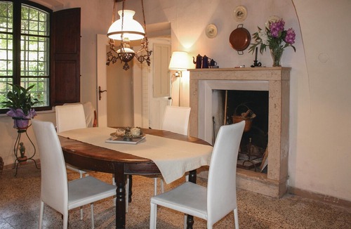 Buti House | 4 bedroom accommodation in Buti (PI)