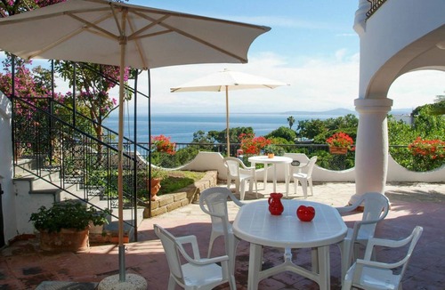 Casamicciola Terme Villa | 40 m² Villa ∙ 1 bedroom ∙ 4 guests