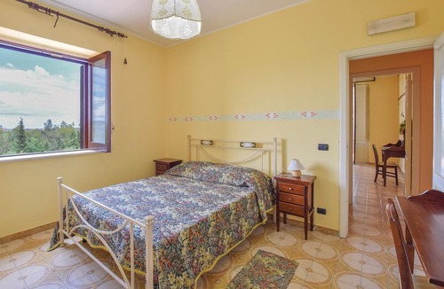 Camini House | 6 bedroom accommodation in Camini