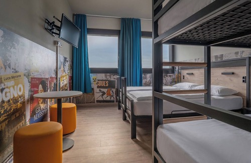 Zona Ca' Granda Hotel | a&o Hostel Milano Ca Granda