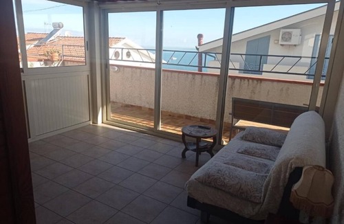 Oliveri Apartment | Accogliente Mansarda Vista Mare