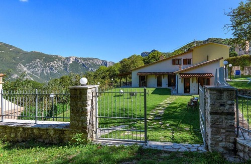 Piobbico Villa | Acquanera 6&2 by Marche Holiday Villas