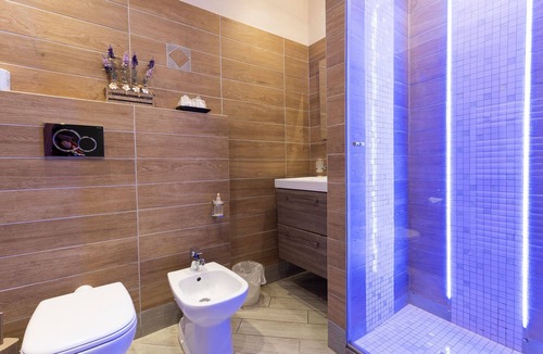Piacenza House | Affittacamere Serena