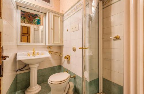 Citta Alta Apartment | Affreschi and Vintage Charm