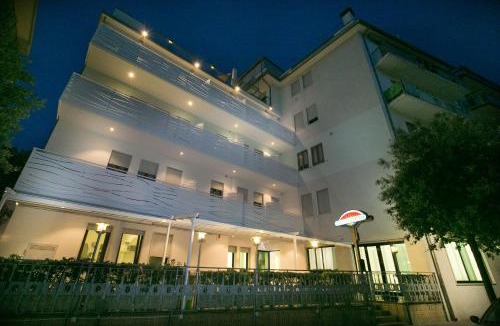 Sottomarina Hotel | Albergo Arcobaleno