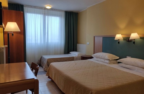 Capracotta Hotel | Albergo Conte Max