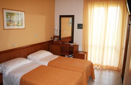 Cattolica Hotel | Albergo Ristorante Protti