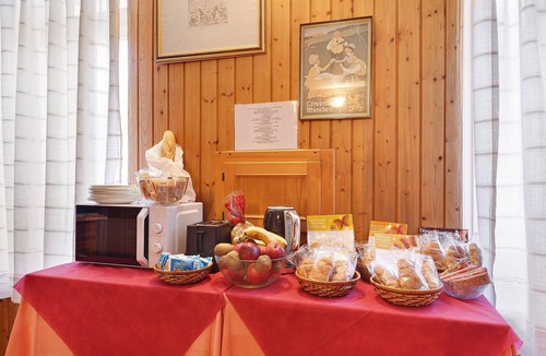 Lorenzago di Cadore Apartment | Albergo Trieste – Room '12' with Wi-Fi