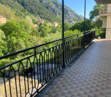 Roccamandolfi House | Alla Casamé