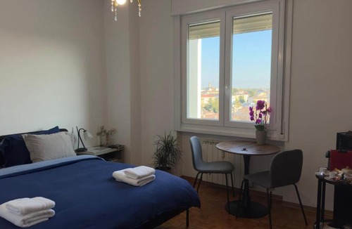 Treviso House | Alla Torre - Room & Private Bathroom
