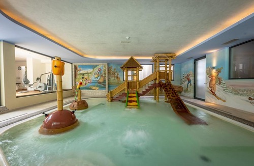 Dimaro Hotel | Alpholiday Dolomiti Wellness & Family Hotel