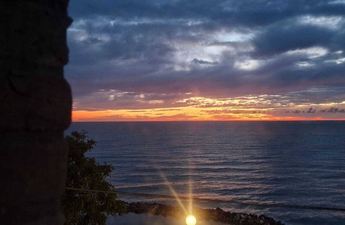 Marina di San Vito Apartment | ANCIENT MANSION BY THE SEA APP. "LE ROSE" - Trabocchi View & Private Parking